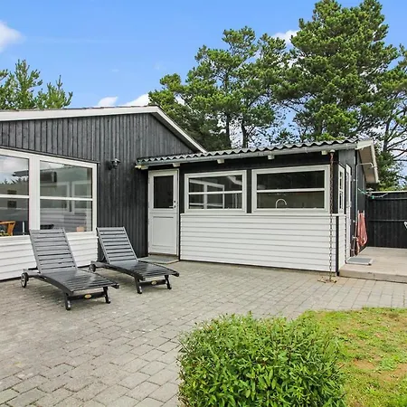 Vejers Strand Vakantiehuis *